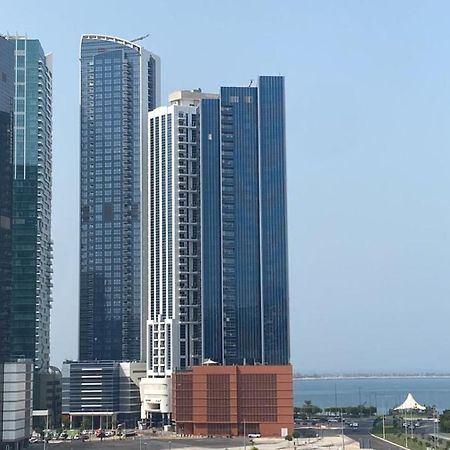 Sharing Motel Rooms Abu Dhabi Exterior foto