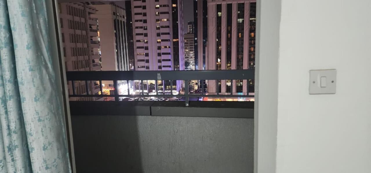 Sharing Motel Rooms Abu Dhabi Exterior foto