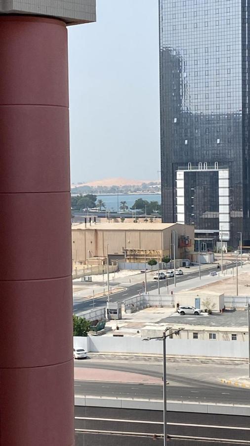 Sharing Motel Rooms Abu Dhabi Exterior foto